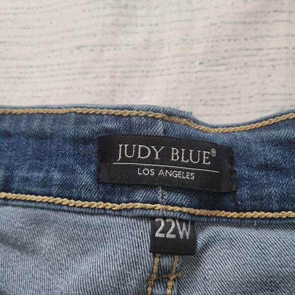 Judy Blue Size 22W Slim Boot Cut Medium Wash Jeans Classic Minimalist Every Day - Picture 6 of 7